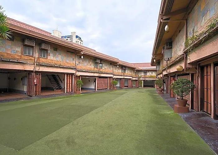 Hotel Victoria Court Hillcrest - Pasig 3*
