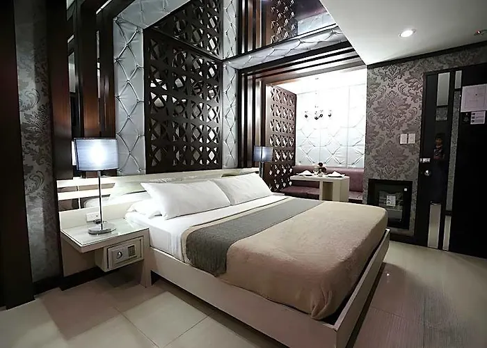 Hotel Victoria Court Hillcrest - Pasig 3*