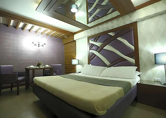 Victoria Court Hillcrest - Pasig 3*