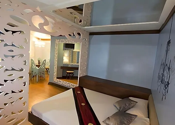 Victoria Court Hillcrest - Pasig Hotel