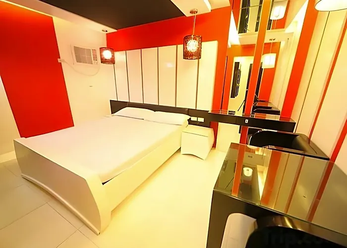 Victoria Court Hillcrest - Pasig Hotel 3*